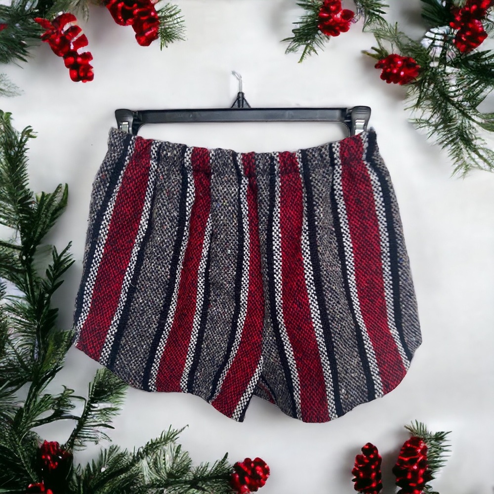 Warm Shorts Woven Recycled Urban Renewal Women Medium/large